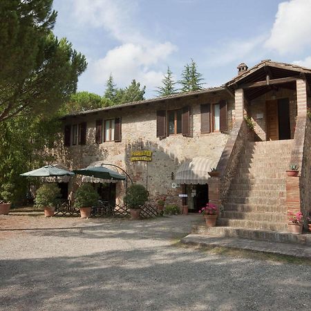 Albergo Ristorante Da Vestro 몬티시아노 외부 사진