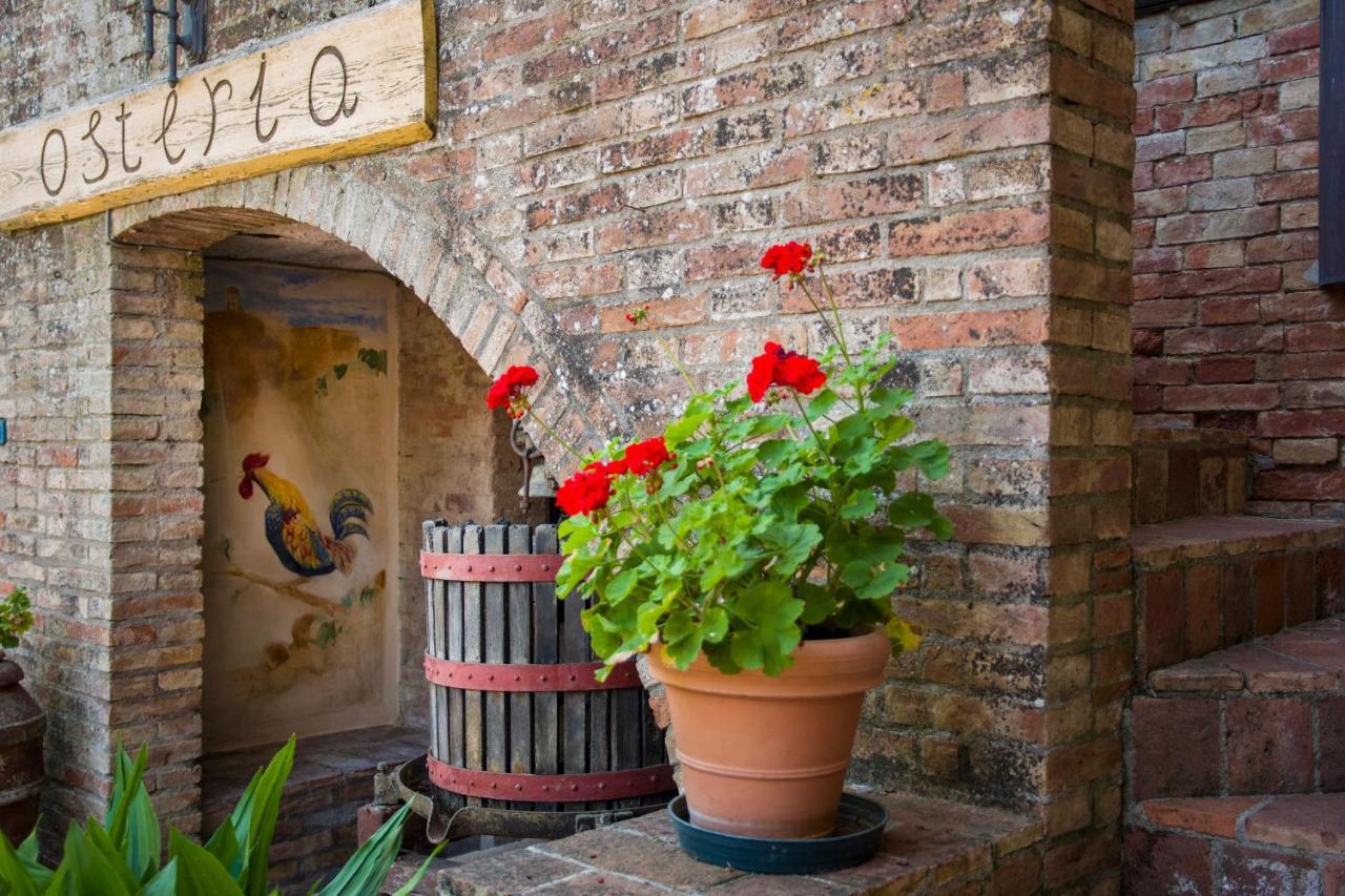 Albergo Ristorante Da Vestro 몬티시아노 외부 사진
