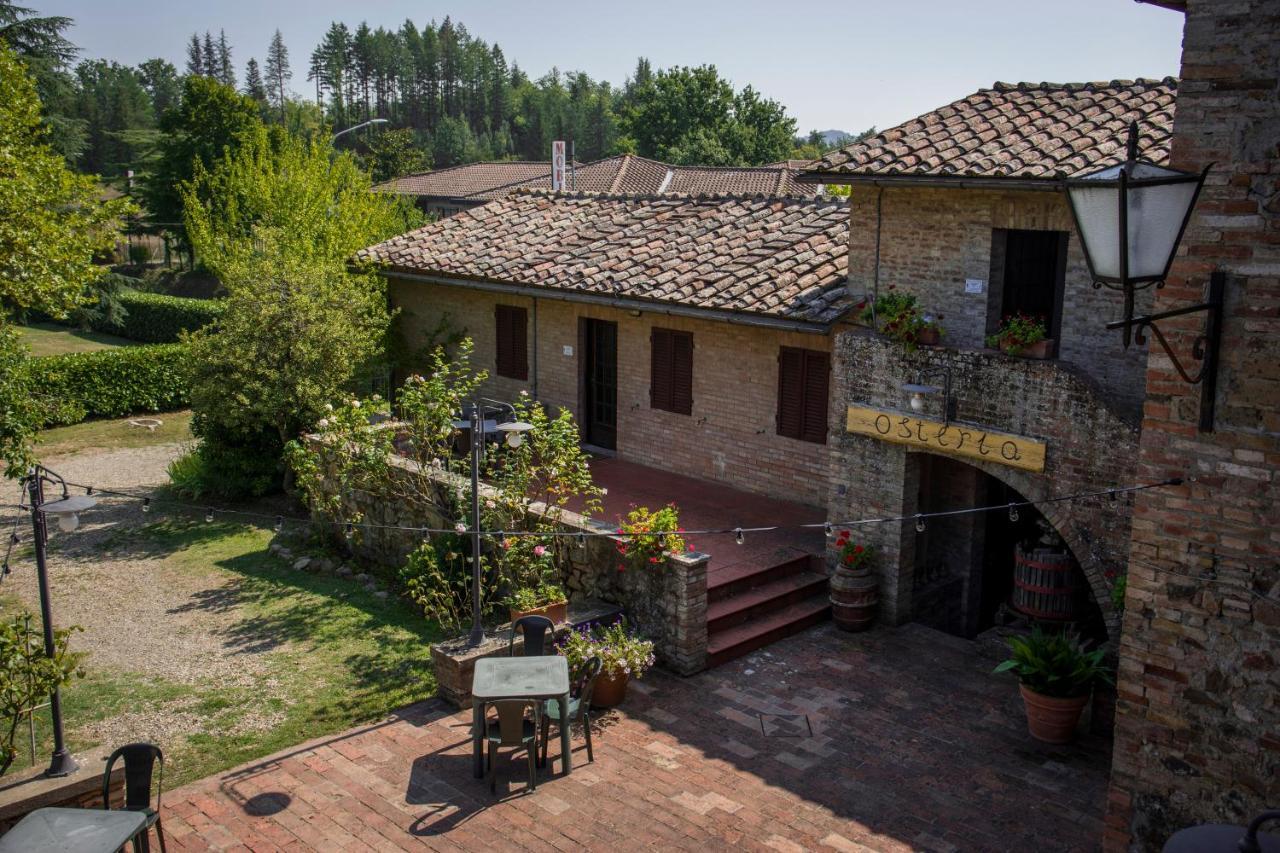Albergo Ristorante Da Vestro 몬티시아노 외부 사진