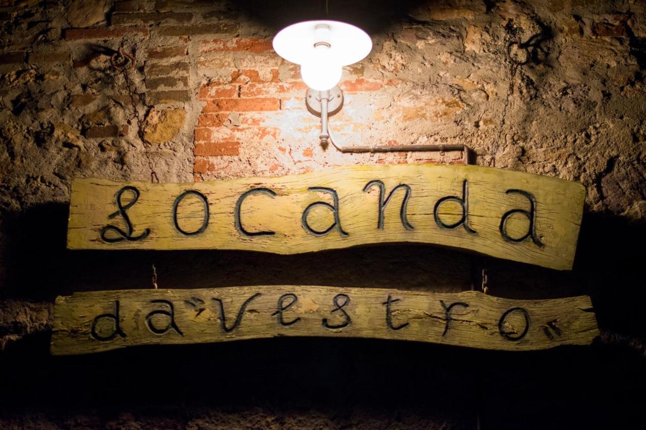 Albergo Ristorante Da Vestro 몬티시아노 외부 사진