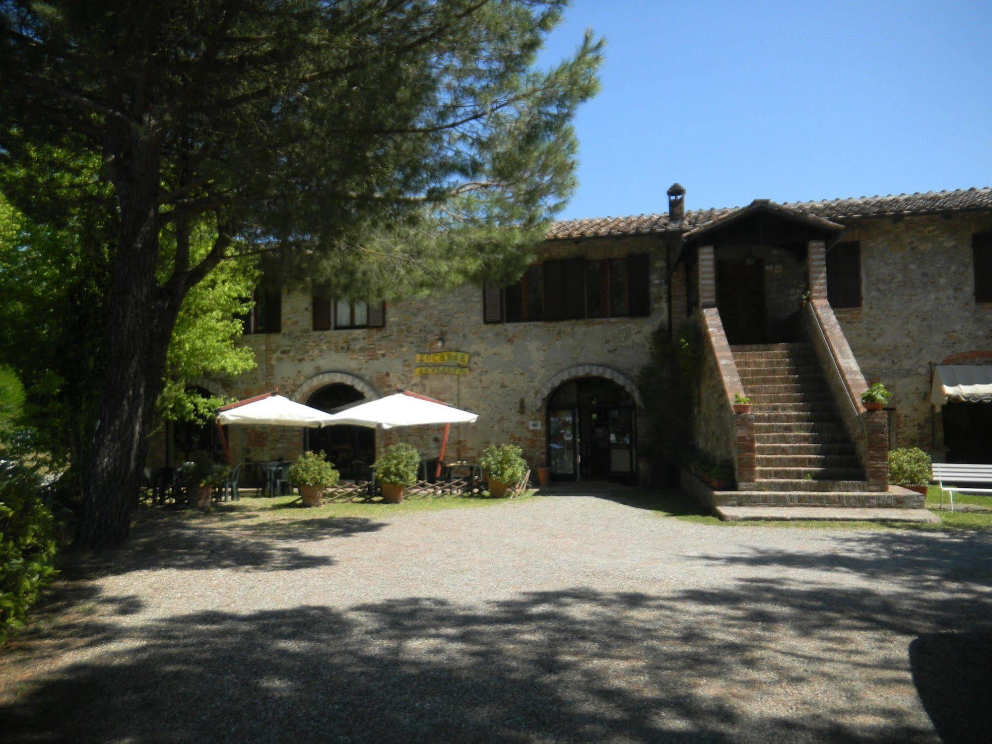 Albergo Ristorante Da Vestro 몬티시아노 외부 사진