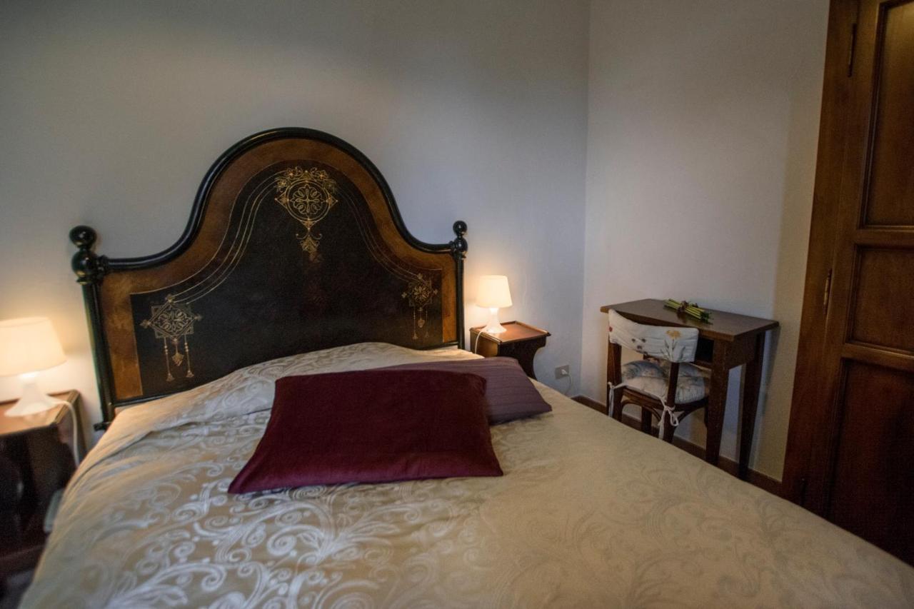 Albergo Ristorante Da Vestro 몬티시아노 외부 사진